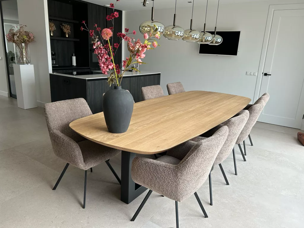 Deens ovale tafel